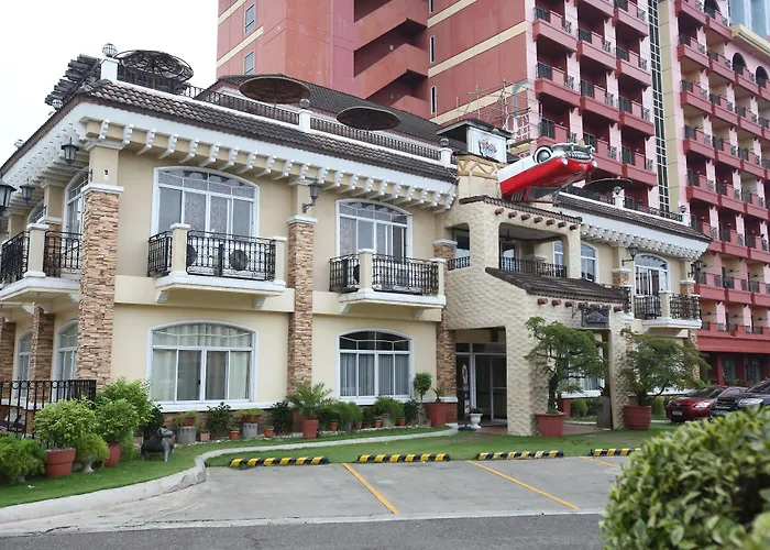 Crown Regency Mactan 4*
