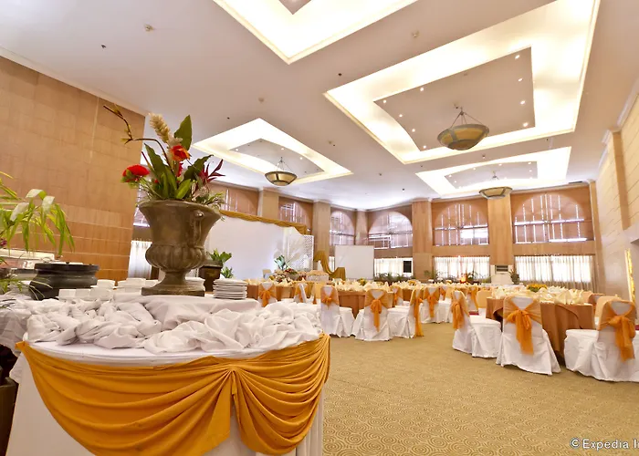 Crown Regency Mactan 4*