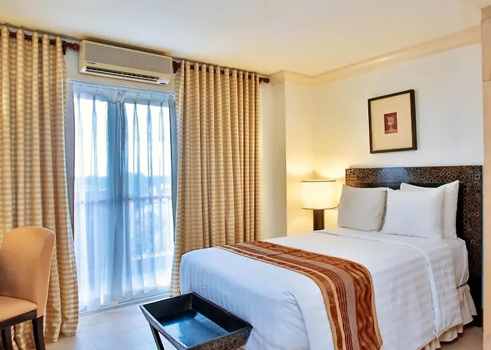Crown Regency Mactan Hotel
